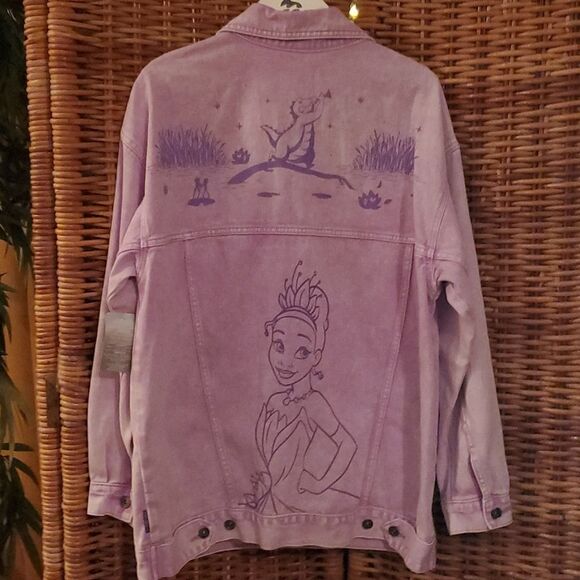 Disney Spirit Jersey Tiana and Louis Princess and The Frog Denim Jacket NWT L - Picture 1 of 9